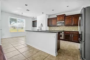 3023 Riverwood Ln, Grand Prairie, TX 75052 - Photo 7