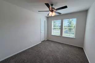 369 Thoroughbred St, Waxahachie, TX 75165 - Photo 7