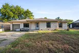807 E Tyler St, Mexia, TX 76667 - Photo 1