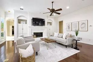 8344 Coral Dr, Dallas, TX 75243 - Photo 11