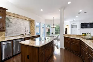 8344 Coral Dr, Dallas, TX 75243 - Photo 15