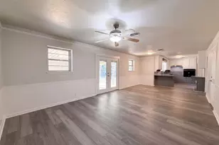 5421 Bonnie Wayne St, Haltom City, TX 76117 - Photo 3
