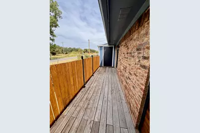 624 E 3rd Street #202, Springtown, TX 76082 - Photo 9