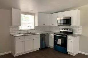 1012 Faye St, Gainesville, TX 76240 - Photo 1