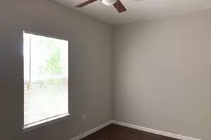 1012 Faye St, Gainesville, TX 76240 - Photo 7
