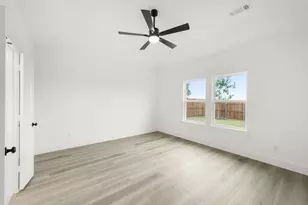 304 Sequoia Ln, Denton, TX 76210 - Photo 15