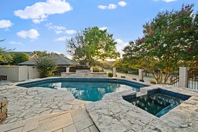 100 Krohn Court, Irving, TX 75038 - Photo 11