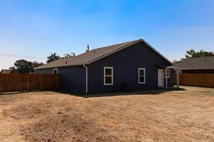 412 Susan Dr, Kennedale, TX 76060 - Photo 19