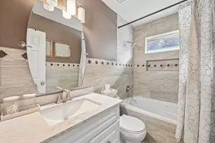 5111 Misty Ln, Pasadena, TX 77505 - Photo 9