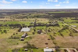 9711 Jim Christal Rd, Krum, TX 76249 - Photo 33