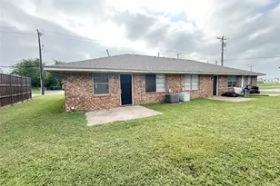 1603 S Hall St, Ennis, TX 75119 - Photo 5