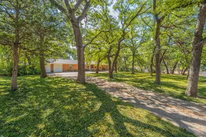 2314 Ingleside Drive, Grand Prairie, TX 75050 - Photo 19