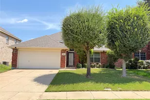 7806 Quiet Waters Dr, Arlington, TX 76016 - Photo 1