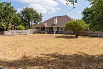 111 Spring Creek Street, Waco, TX 76705 - Photo 5