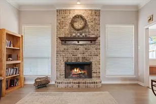 111 Spring Creek St, Waco, TX 76705 - Photo 11