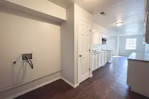 1603 S Hall St, Ennis, TX 75119 - Photo 5