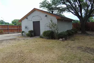 1110 Meandering Way, Mesquite, TX 75150 - Photo 11
