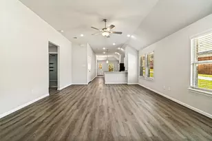 1801 Hazer Ln, Mesquite, TX 75149 - Photo 3