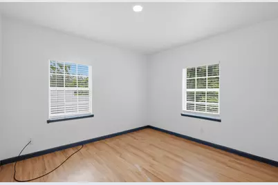 620 E Sears Street, Denison, TX 75021 - Photo 13