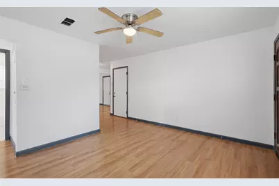 620 E Sears Street, Denison, TX 75021 - Photo 17