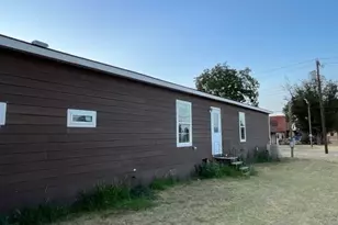 209 N Ave C, Knox City, TX 79529 - Photo 7