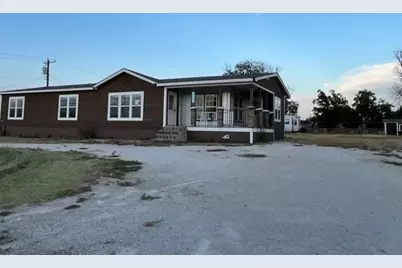 209 N Avenue C, Knox City, TX 79529 - Photo 3
