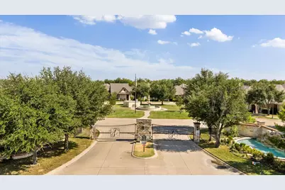 3503 Fountain Way, Granbury, TX 76049 - Photo 31