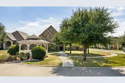 3503 Fountain Way, Granbury, TX 76049 - Photo 3