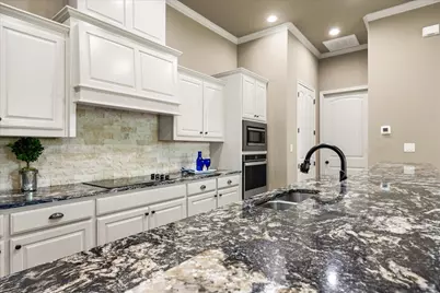 3503 Fountain Way, Granbury, TX 76049 - Photo 11