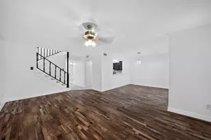 7335 Antoine Dr, Houston, TX 77088 - Photo 9