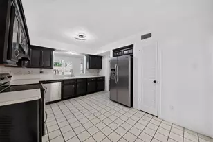 7335 Antoine Dr, Houston, TX 77088 - Photo 13