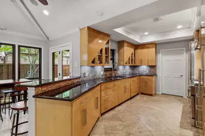 8710 Sanshire Avenue, Dallas, TX 75231 - Photo 15