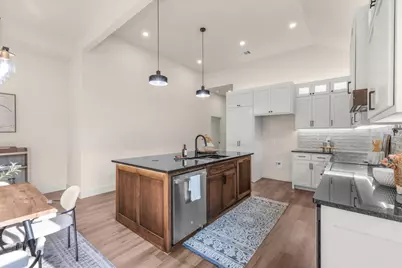3021 Avenue J, Fort Worth, TX 76105 - Photo 15
