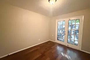 510 W Marvin Ave, Waxahachie, TX 75165 - Photo 11