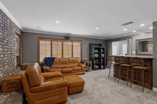 1946 Oakbluff Dr, Carrollton, TX 75007 - Photo 23