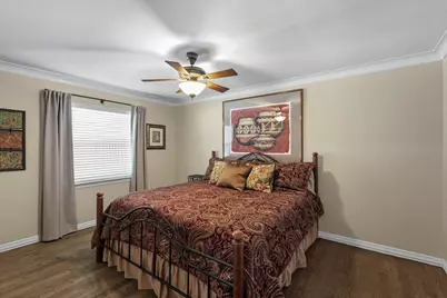 1946 Oakbluff Drive, Carrollton, TX 75007 - Photo 29