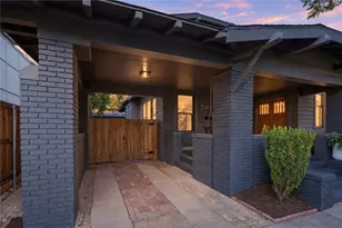 719 N Bishop Ave, Dallas, TX 75208 - Photo 5