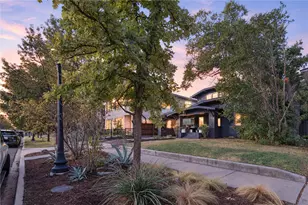 719 N Bishop Ave, Dallas, TX 75208 - Photo 3