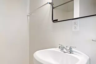 719 N Bishop Ave, Dallas, TX 75208 - Photo 37