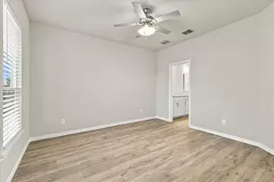 216 Wayside Ct, Bedford, TX 76021 - Photo 9