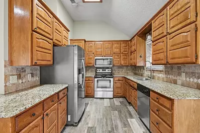 110 Mill Creek Lane, Weatherford, TX 76087 - Photo 9