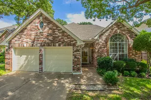3107 Lake Oak Dr, Arlington, TX 76017 - Photo 1