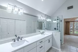 3107 Lake Oak Dr, Arlington, TX 76017 - Photo 17