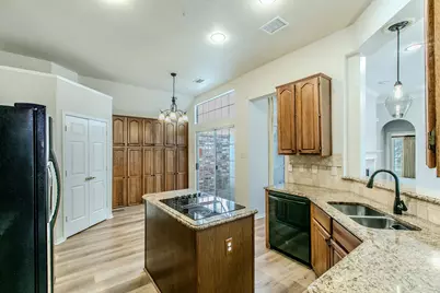 3107 Lake Oak Drive, Arlington, TX 76017 - Photo 9