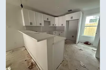 2703 Springdale Street, Dallas, TX 75210 - Photo 3