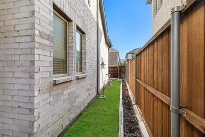12778 Friar Street, Farmers Branch, TX 75234 - Photo 27