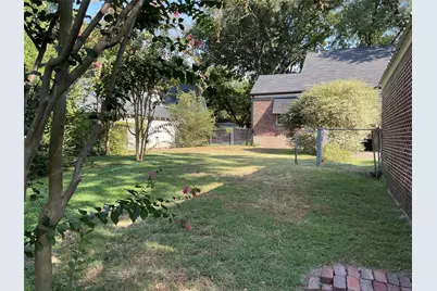 1720 Sycamore Avenue, Corsicana, TX 75110 - Photo 21