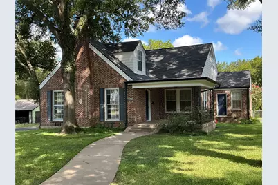 1720 Sycamore Avenue, Corsicana, TX 75110 - Photo 1