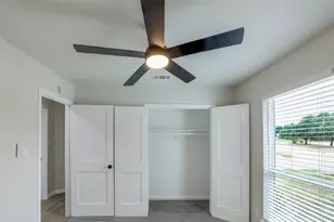 4201 Arbor Creek Dr, Carrollton, TX 75010 - Photo 15