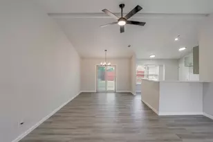 4201 Arbor Creek Dr, Carrollton, TX 75010 - Photo 5